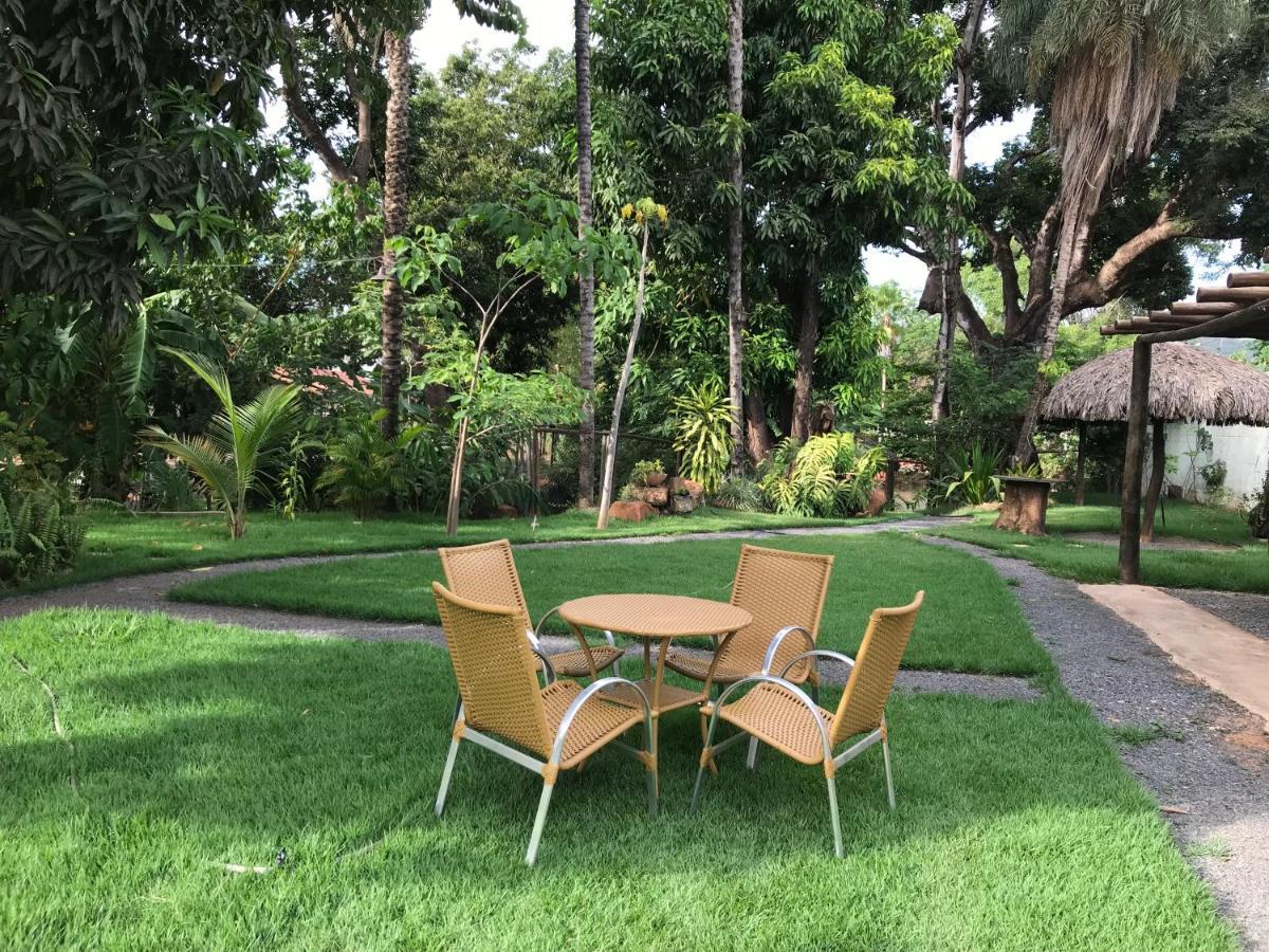 Suite Rio De Ondas 1 Barreiras  Exterior photo