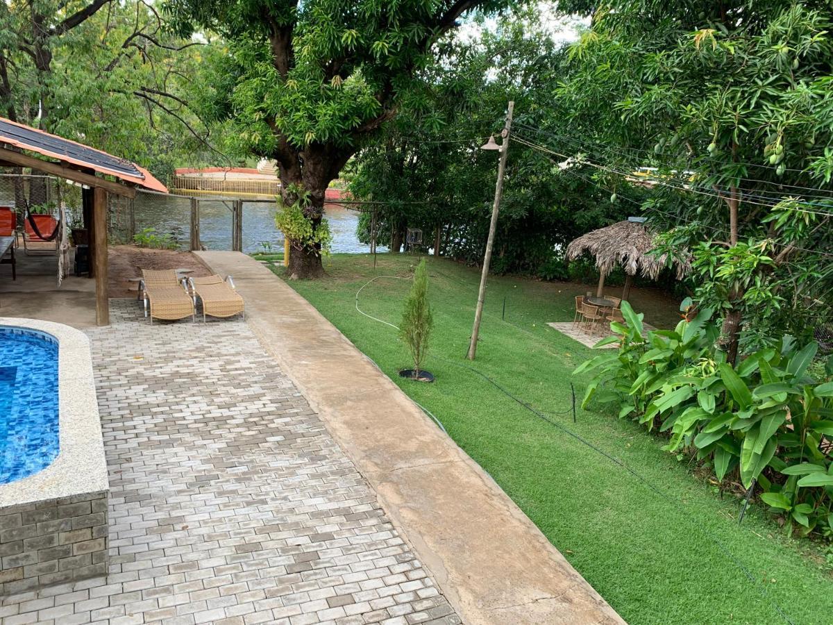 Suite Rio De Ondas 1 Barreiras  Exterior photo